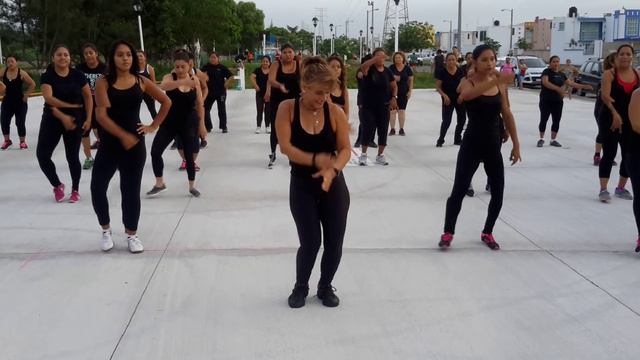 Zumba comerte toa arboleda 2 смотреть онлайн