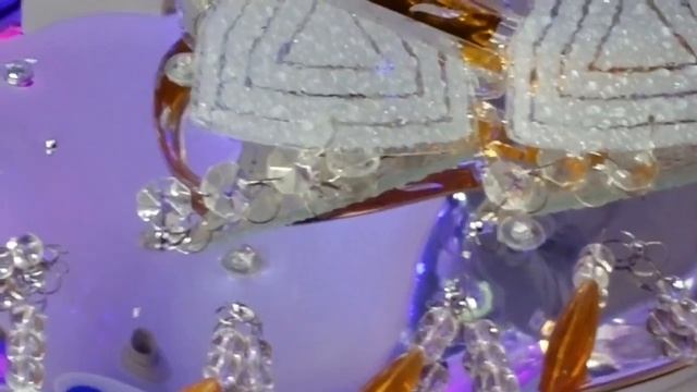 Что Куда Как полная сборка люстры Буше колечки гвоздики бусы шарики лепестки! смотреть онлайн