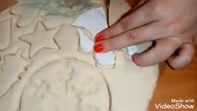КАК СДЕЛАТЬ ЁЛОЧНЫЕ УКРАШЕНИЯ ИЗ СОЛЕНОГО ТЕСТА! ?☃?⛄❄#каксделатьелочныеукрашенияизсоленоготеста смотреть онлайн