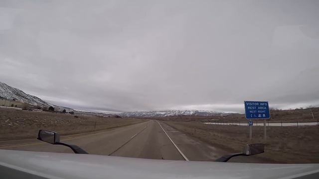 Чуть не убился на перевале в Колорадо! ВОТ ОНА РАБОТА В США водителем грузовика - Алекс Брежнев смотреть онлайн