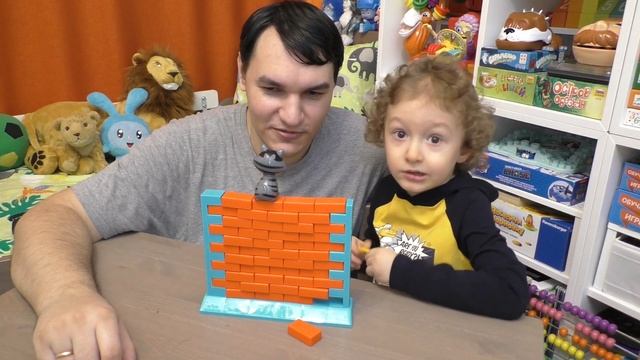 Игра челлендж Кошка на стене! Lets play Wall Game! 0+ смотреть онлайн