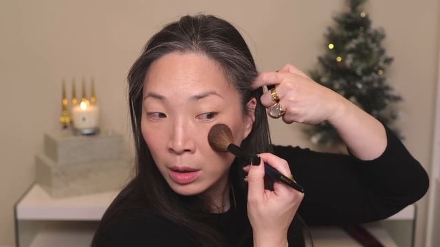 Trying New Makeup - Chanel | Tom Ford | Dear Dahlia #MISHMAS DAY 7 смотреть онлайн
