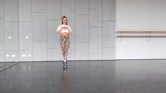 Slow - Sammie || Heels Choreography Tutorial || Dance Tutorial For Beginners смотреть онлайн