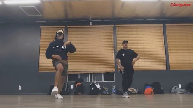 'I'm So Groovy' (Mirrored Dance) | Bam Martin & Lyle Beniga смотреть онлайн