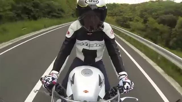 【オートバイ】HONDA CBR400R、CB400F（2013年） 試乗レポート