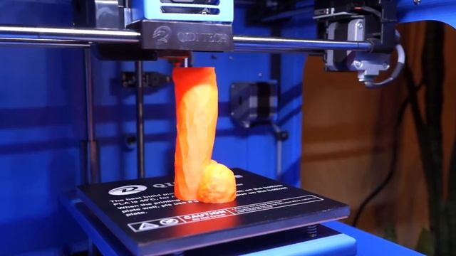 QIDI Tech X One is printing "Cool Stuff" смотреть онлайн