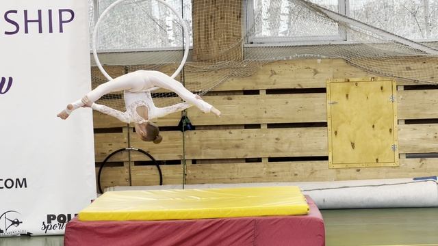 Выступление на соревнованиях по воздушной гимнастике 7 смотреть онлайн