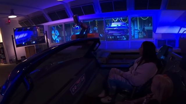 FOUR-YEAR-OLD KID CONQUERS TERRIFYING THRILL RIDE AT DISNEYLAND | GUARDIANS OF THE GALAXY BREAKOUT смотреть онлайн
