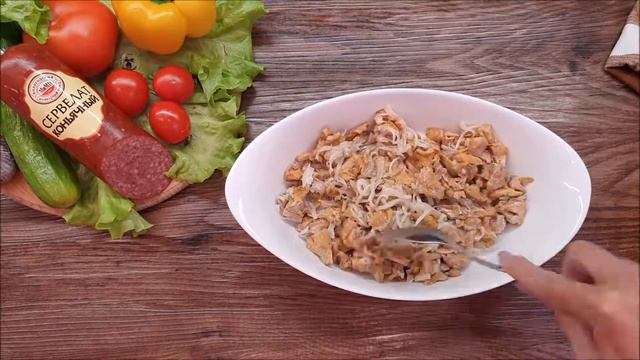 КАРТОШЕЧКА С СЫРОМ И СЕРВЕЛАТОМ