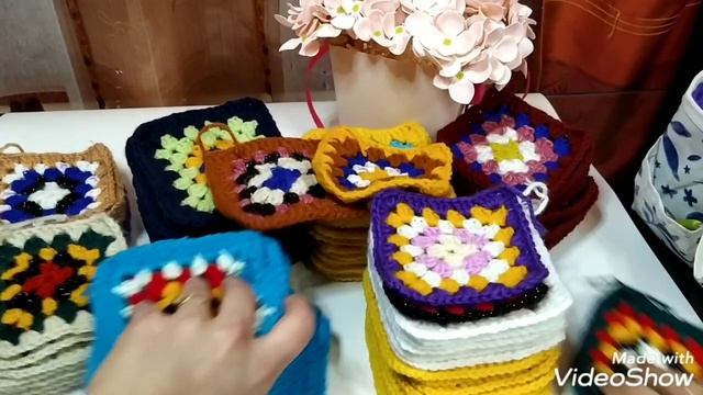 Видео №1 Плед мотивами бабушкин квадрат.Что связать из остатков пряжи?#бабушкинквадрат #плед смотреть онлайн