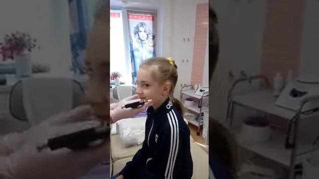 Прокалываем ухо 2 дырка смотреть онлайн