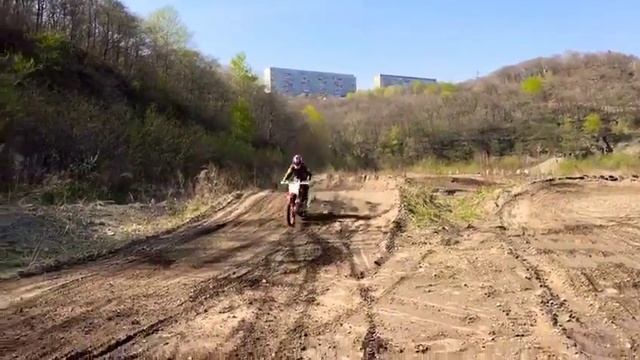 Кроссовая трасса на теплицах (Владивосток) смотреть онлайн