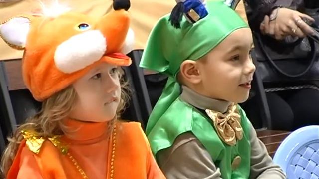 Новогодний утренник в клубе "Умнички" 28.12.2015 смотреть онлайн