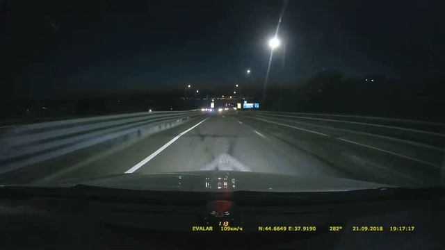 Камеры на выезде из Кабардинки в сторону Новороссийска на ферме со светофором