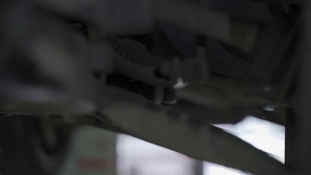 Хруст при повороте руля, в чем причина? Что такое шрус? Важность диагностики ходовой смотреть онлайн