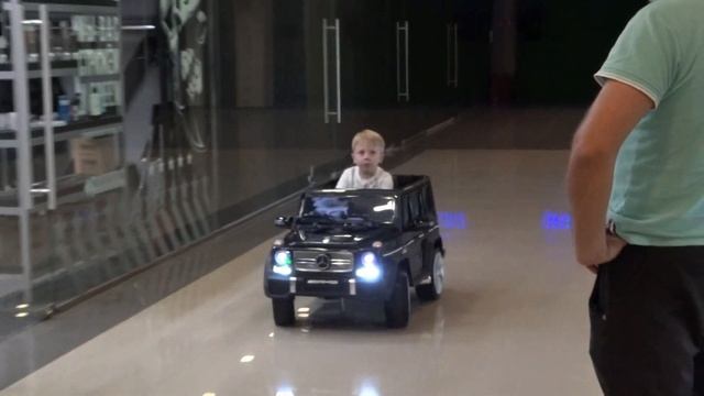 Шоу рум и магазин детских электромобилей, каталок, толокаров в Москве. смотреть онлайн