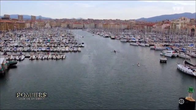 Pompiers : leur vie en direct - Les accidents de la vie смотреть онлайн