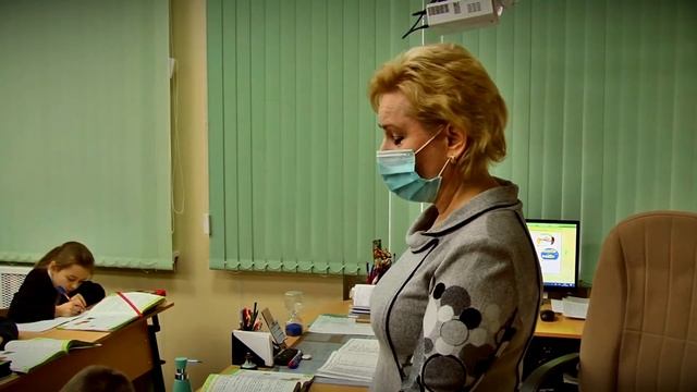 Педагогов Тверской области наградили в профессиональный праздник смотреть онлайн