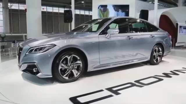 2019 Toyota Crown - интерьер премиум-седана из Японии смотреть онлайн