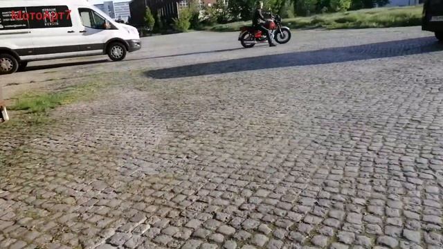 Задняя передача на ИЖ Планета 5. Мотоцикл едет назад и вперёд. смотреть онлайн