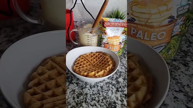 Keto friendly waffles #viralvideo #trending #foodie смотреть онлайн