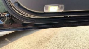 Prado 150, снятие дверного плафона подсветки порога.