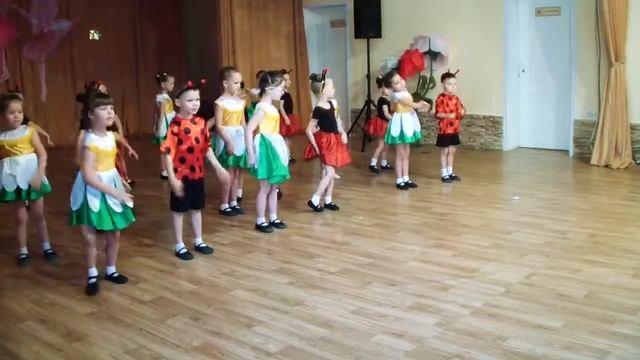 «Кроха-DANCE», "Антошка" смотреть онлайн