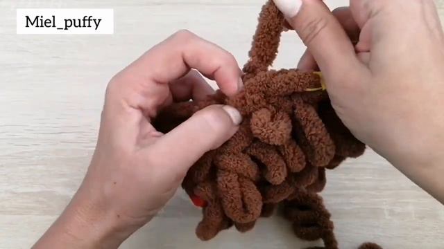 Коврик с петельками из Ализе Пуффи смотреть онлайн