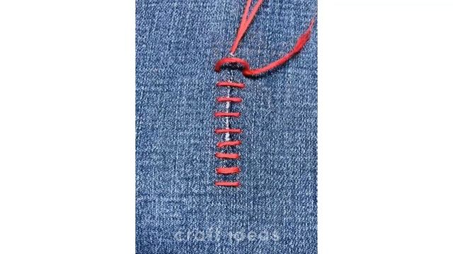 How to Fix Holes in Jeans: 6 ways to repair ripped & torn jeans смотреть онлайн