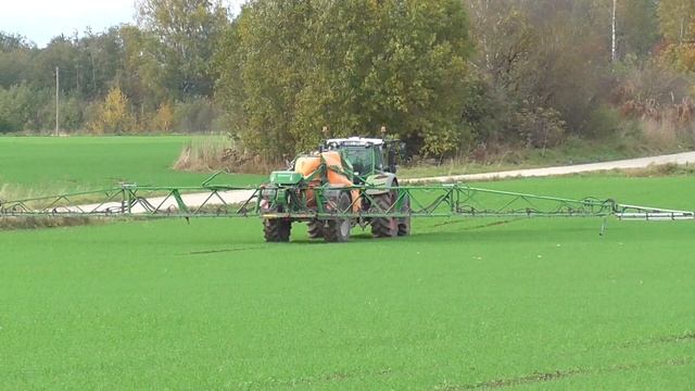 Spraying 2020 | Fendt 718 Vario & Amazone UX 4200 Special sprayer смотреть онлайн