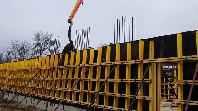 Монолитные стены цокольного этажа. Усть -Джегута. смотреть онлайн