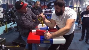 Виталий Лалетин и Денис Цыпленков поборолись за столом. Cyplenkov vs Laletin