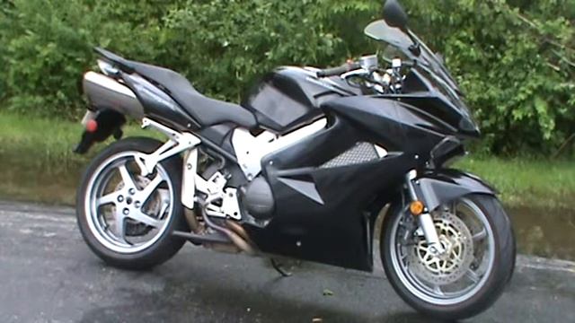 2006 Honda VRF 800 Interceptor смотреть онлайн