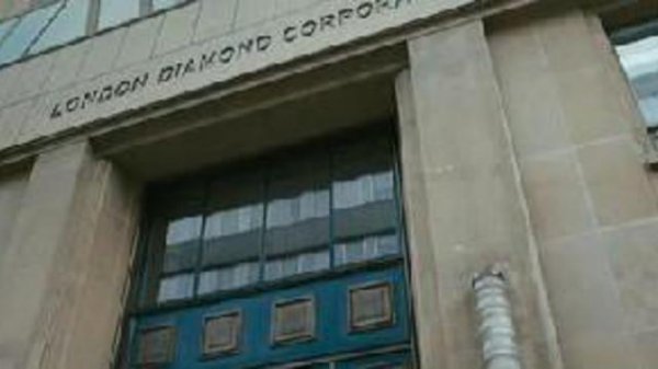 "Без изъяна / Flawless" трейлер