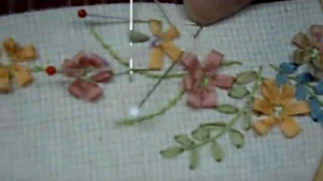 Ribbon Embroidery緞帶刺繡Loop stitch смотреть онлайн