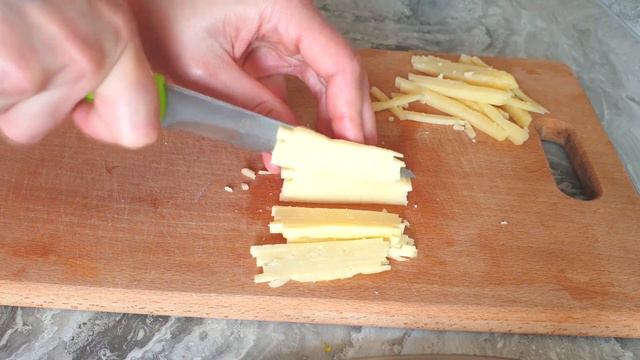 Этот РЕЦЕПТ будут просить ВСЕ! Невероятно ВКУСНЫЙ САЛАТ из ДОСТУПНЫХ ПРОДУКТОВ! смотреть онлайн