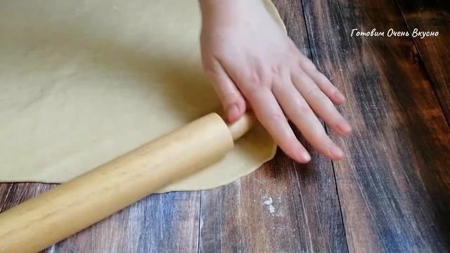 КРАСИВЫЙ ПАСХАЛЬНЫЙ ПИРОГ с изюмом, нежный и воздушный. Приготовим просто из доступных продуктов смотреть онлайн
