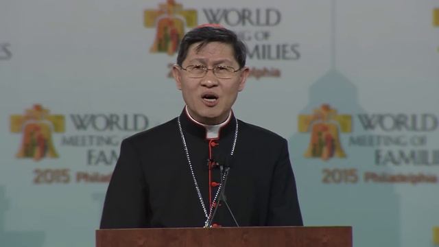 Cardenal Luis Antonio Tagle: La familia: un hogar para el corazón herido смотреть онлайн
