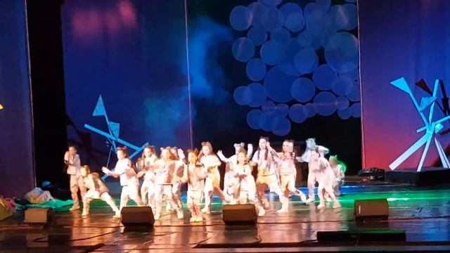 ? ? ?"Alexis dance group" Танцевальный номер "ПИЖАМА БУМ" с участием моей дочери Екатерины ? ? ? смотреть онлайн