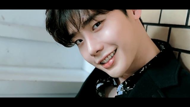 Top 10 Most Handsome Korean Actors ! ?