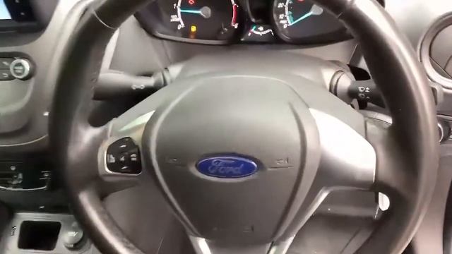 BW68OBR Ford Transit Courier 1.5 TDCi Trend Panel Van 5dr Diesel Manual L1 Eu6 (75 Ps) смотреть онлайн