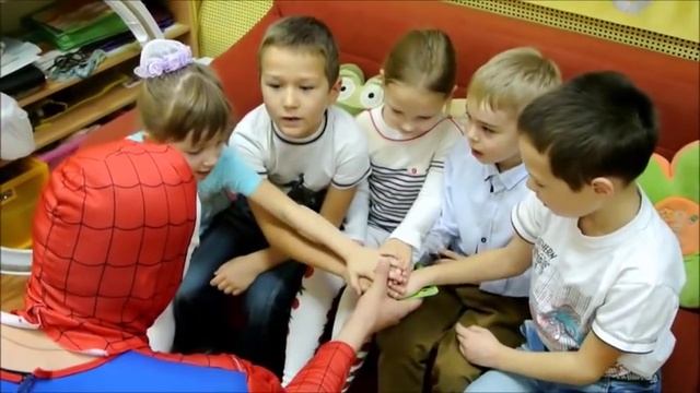 Детский центр 'УМКА' - День рождения Человек Паук 01.11.14 смотреть онлайн