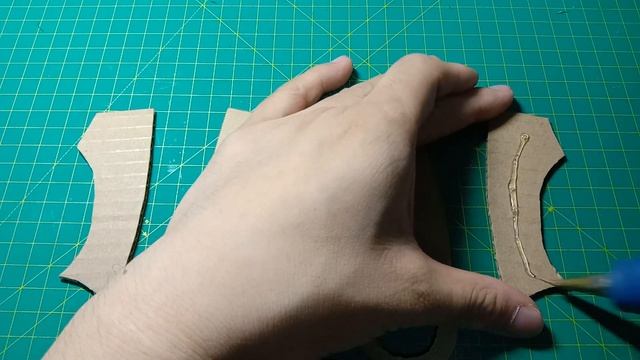 【DIY】Karambit from cardboard смотреть онлайн
