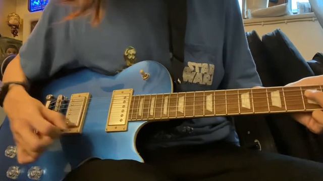 Part 2: Epiphone LP muse guitar with Echo pedal смотреть онлайн
