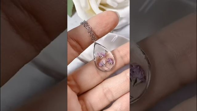 Tender jewelry/Нежные украшения смотреть онлайн
