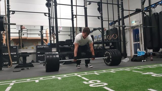 170 kg(374.79 lbs) conventional deadlift with 70.5 kg(155.43 lbs) BW смотреть онлайн
