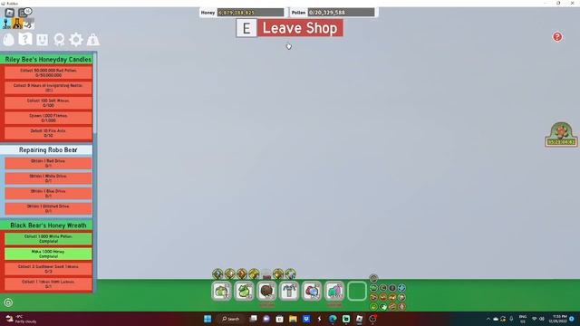 REPAIRING ROBO BEAR! BEE SWARM SIMULATOR смотреть онлайн