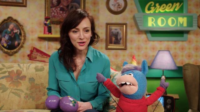 Gary the Unicorn Hugs Sarah Slean | Hug Club | CBC Kids смотреть онлайн