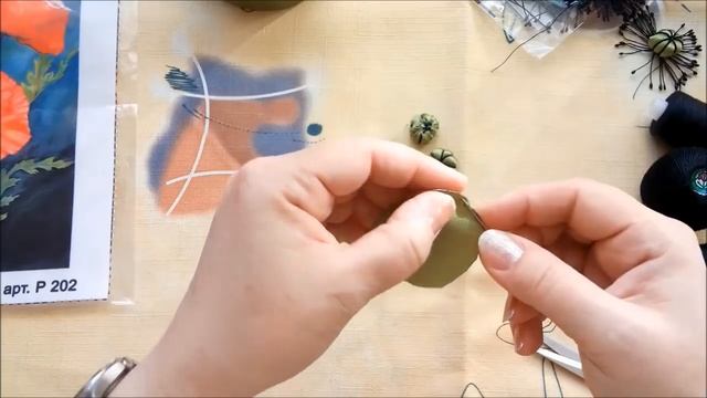 МК. Вышиваем маки разными способами. Часть 1. Делаем серединку мака. смотреть онлайн