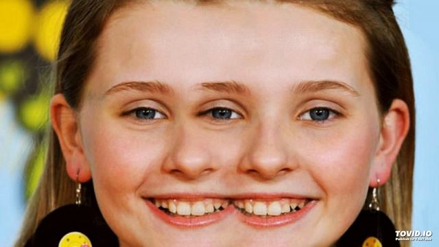 Abigail Breslin - Lil Scooch